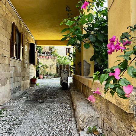 The Knight And The Pomegranate - Luxury Medieval Villa Rhodes City Exteriér fotografie