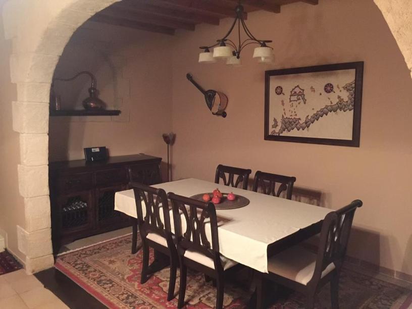 The Knight And The Pomegranate - Luxury Medieval Villa Rhodes City Exteriér fotografie